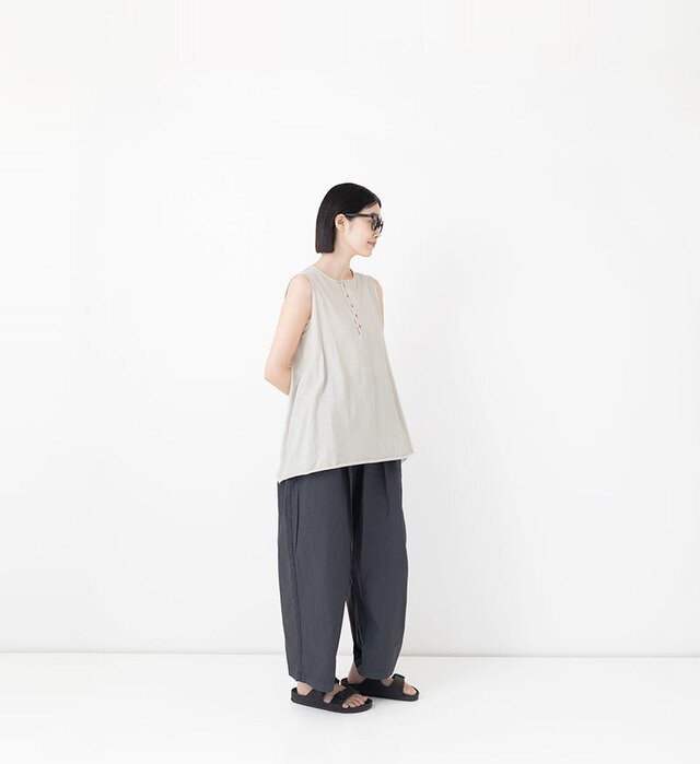 color : GRY , model : 162cm