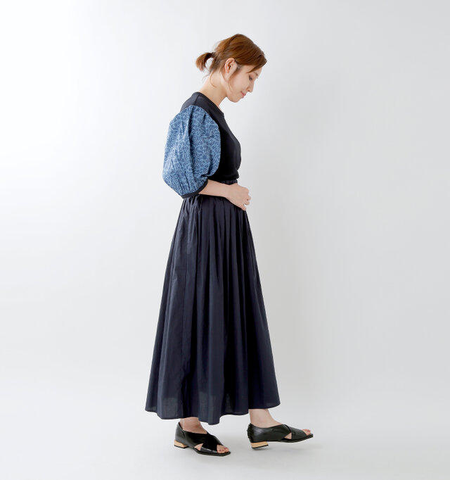 model yama:167cm / 49kg
color : navy / size : 38