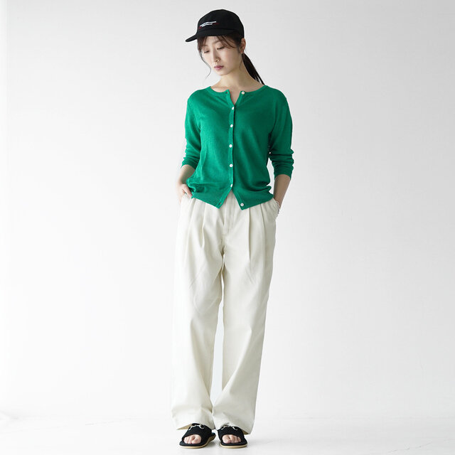 モデル:166cm / 47kg
color :green(col.35) / size : フリーサイズ