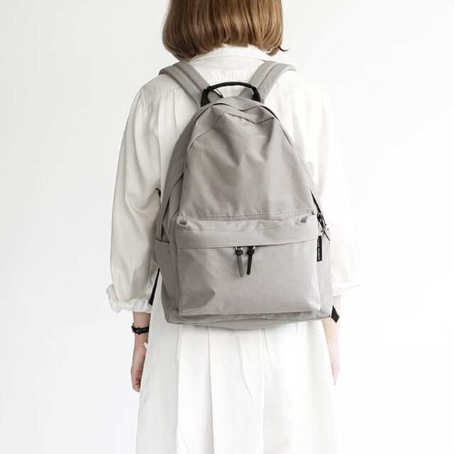 カラー:GREY