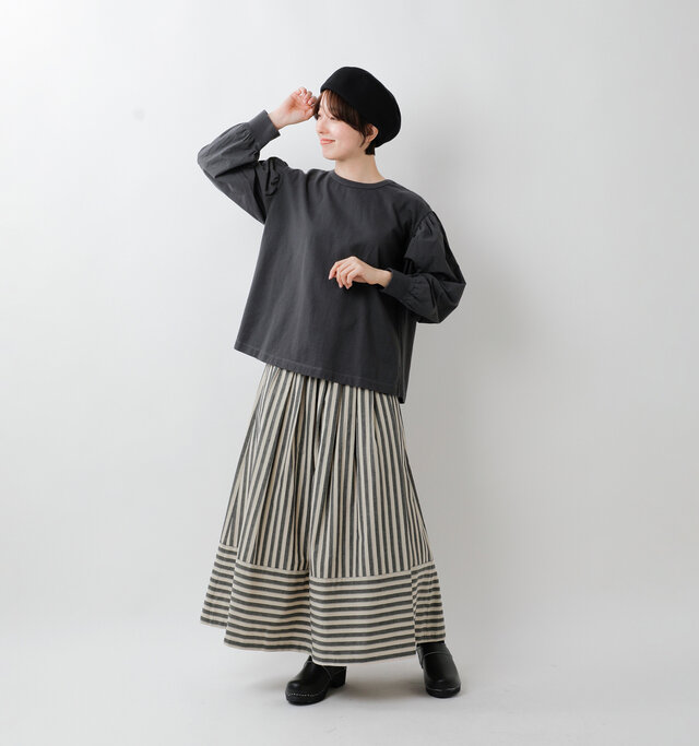 model asuka：160cm / 48kg 
color : black stripe / size : F