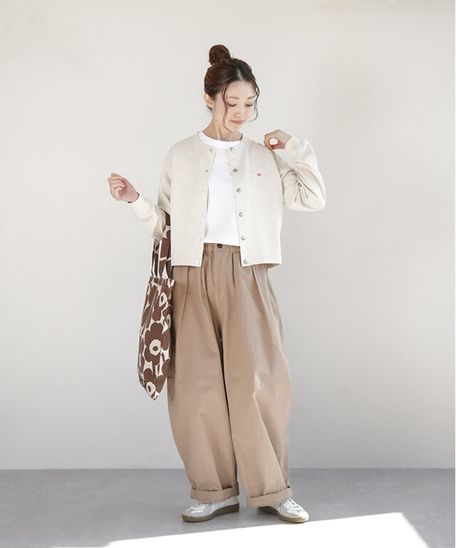 身長:164cm/着用カラー:110 TOP ECRU/着用サイズ:36