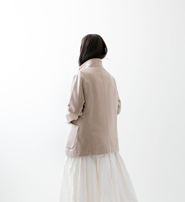 color : BEG , model : 162cm