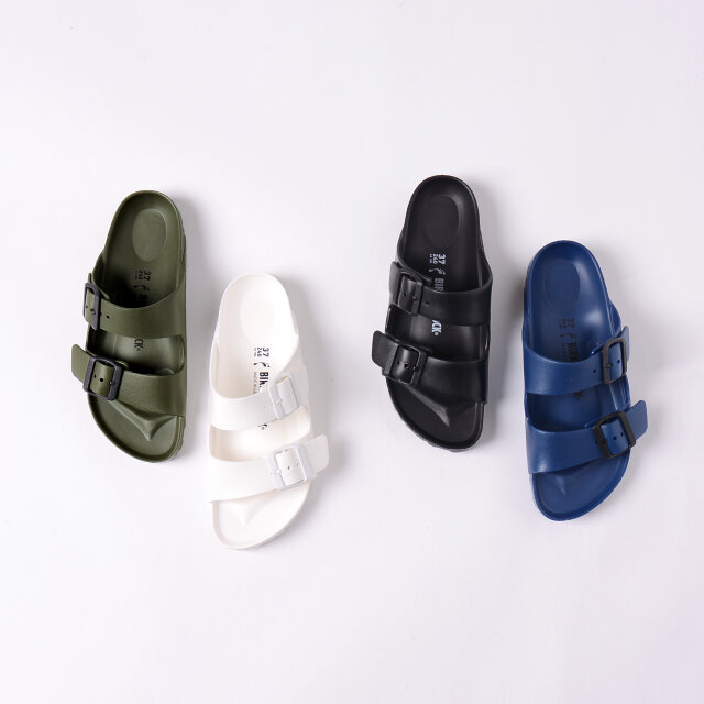 スタンダードカラーの「khaki」「white」「black」「navy」。
幅広いサイズ展開も魅力的で、男性の方にもおすすめですよ。