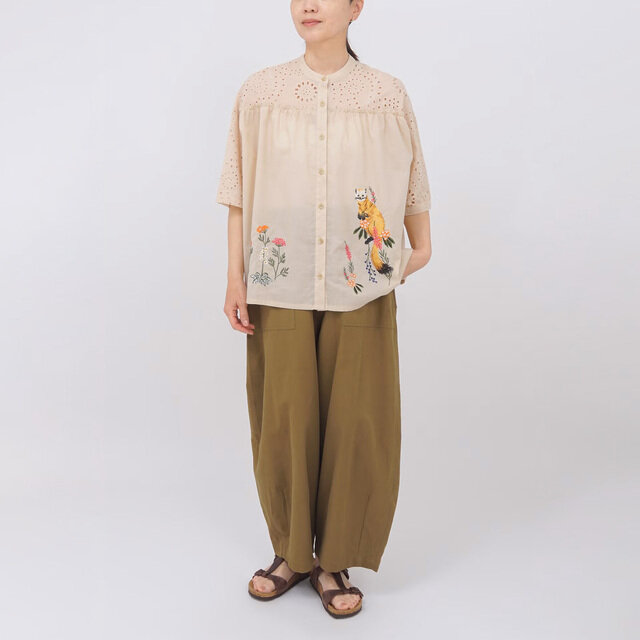 khaki / model : 161cm