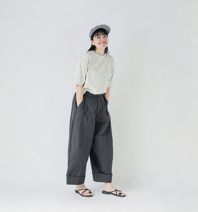 color : charcoal / size : M