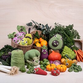 MyuM｜お野菜と果物のラトル［出産祝い/知育おもちゃ］