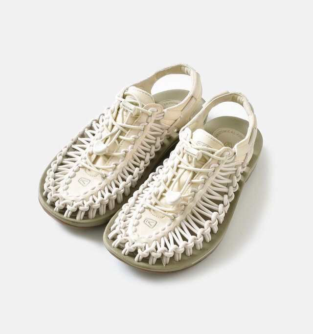 color : white cap
