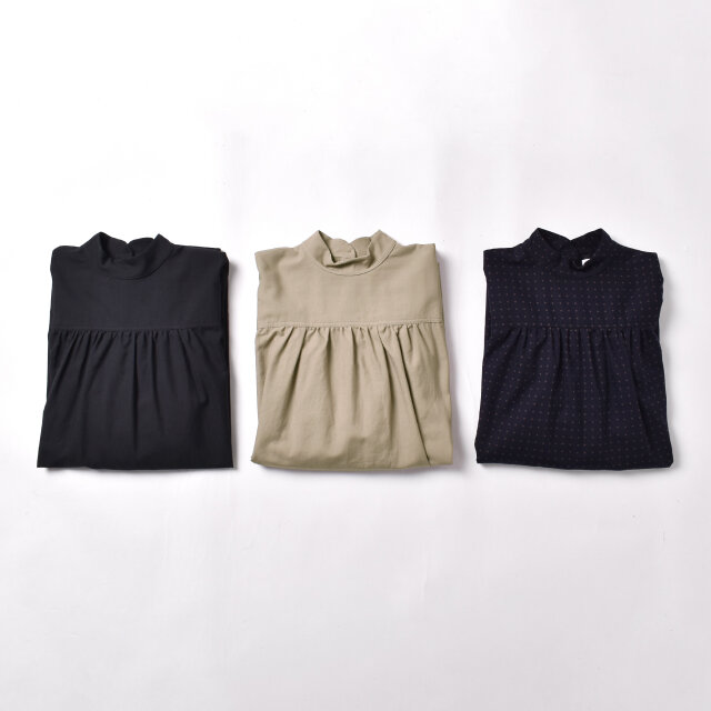カラーは左より、【charcoal-gray】【beige】【pin-dot】の3種類をご用意しました。