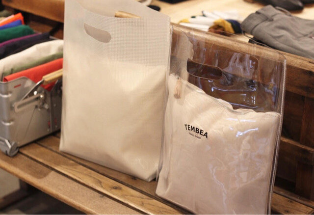■VINYL BAG
TMB-1844H ¥13,500+tax
color: 透明-NATURAL, 格子-NATURAL