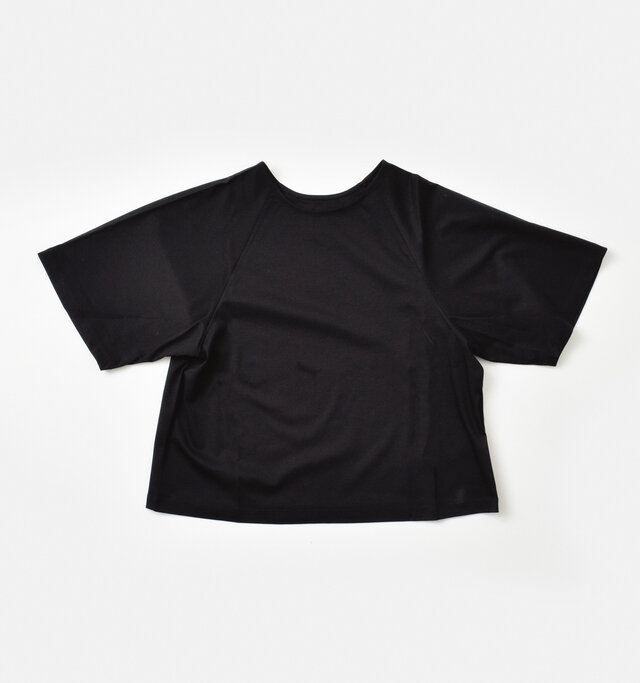 color : black