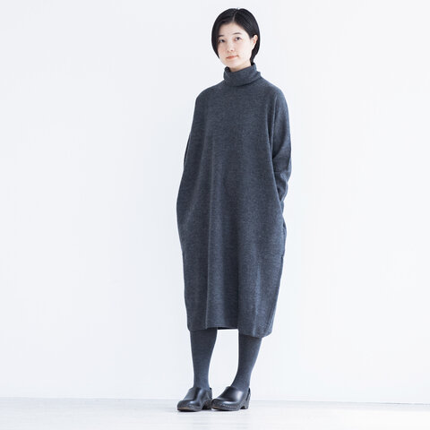 Tutie Fully Yarnニットタートルネックワンピース Tutie ツチエ キナリノモール Tutie Fully Yarnニットタートルネックワンピース Tutie ツチエ キナリノモール