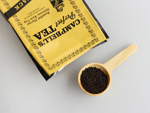 250gの茶葉を袋に入れた、詰め替え用のリフィルパックも。
まずは味を試してみたいという方や、カジュアルな贈り物にもおすすめです。