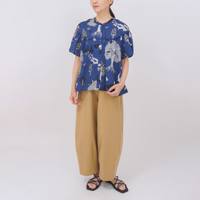 beige / model : 161cm