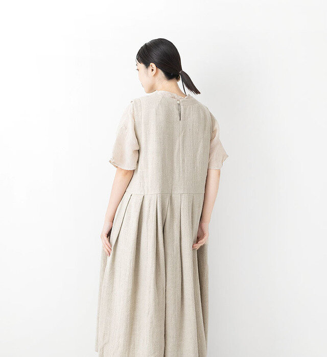 color : KINARI , model : 162cm