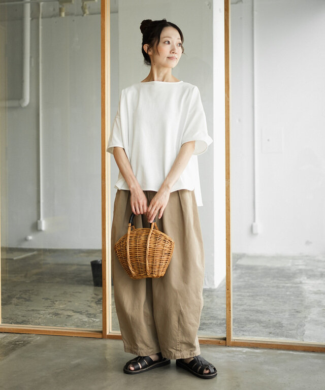 身長:164cm / カラー:01 white / サイズ:FREE