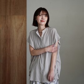 SACRA|トリアセテート マイクロ クレープ シャツ フレンチスリーブ 半袖 TRIACE MICRO CREPE TOP 126114071 サクラ