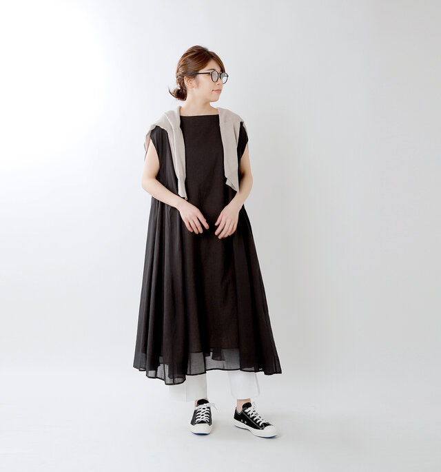 color : black / size : 24.0cm