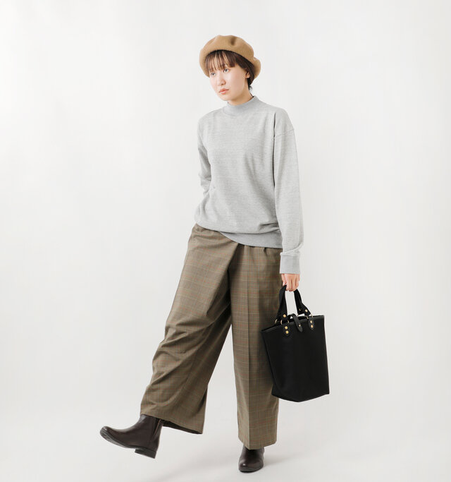 model mayuko：168cm / 55kg 
color : 杢 gray / size : 3