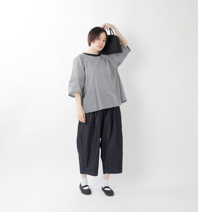 model saku:163cm / 43kg
color : black / size : 1