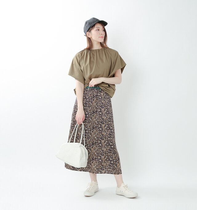 model mei:165cm / 50kg
color : beige / size : F