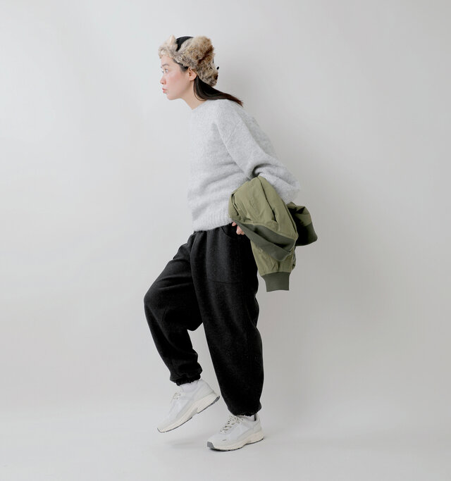 color : gray / size : M