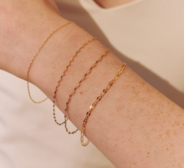 右【allure bracelet】