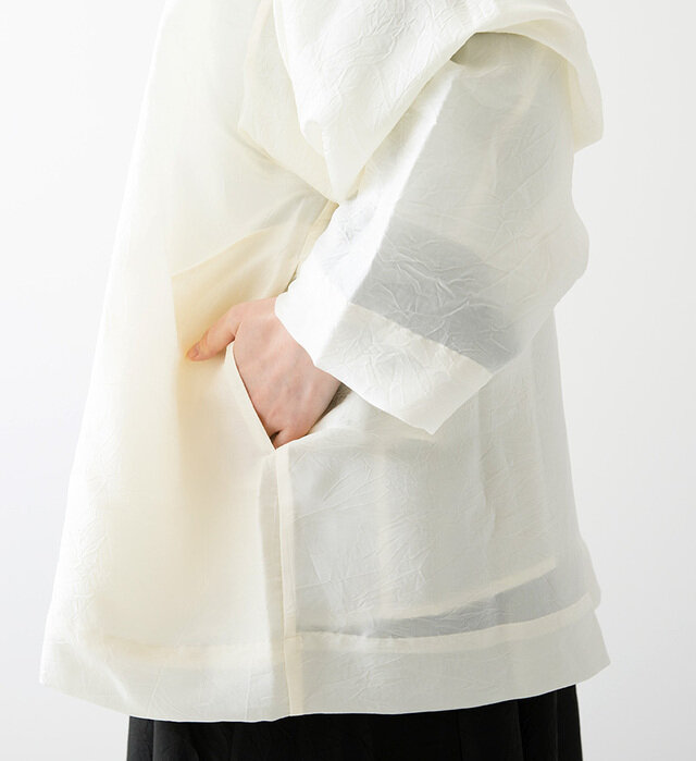 color : CREAM