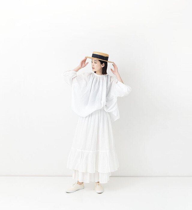 color : WHT , model : 162cm