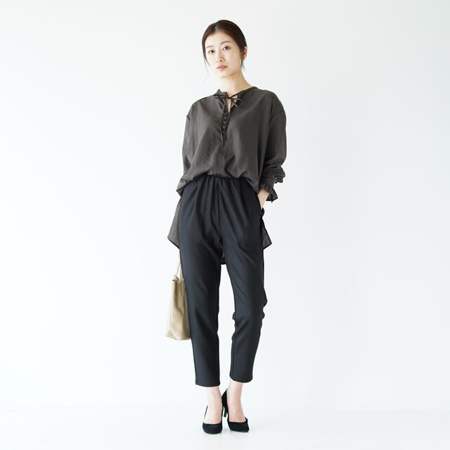 モデル:166cm / 47kg
color : black / size : 1(S)