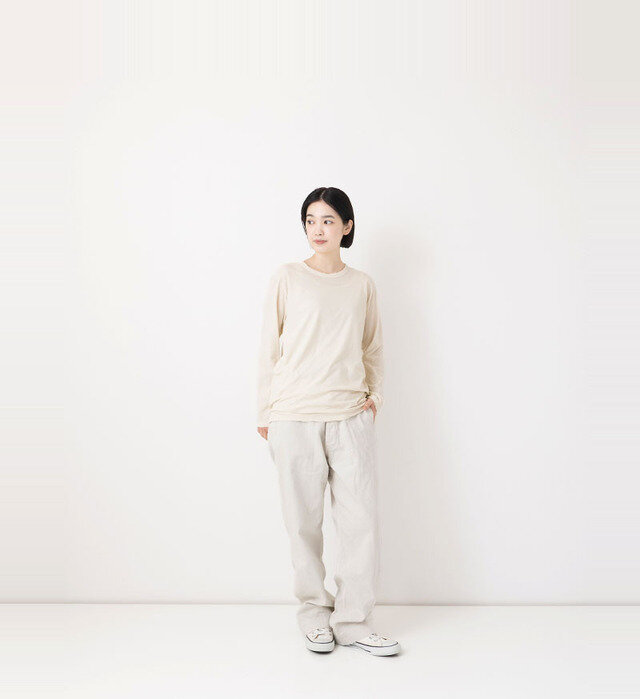 color : IVORY , model : 162cm