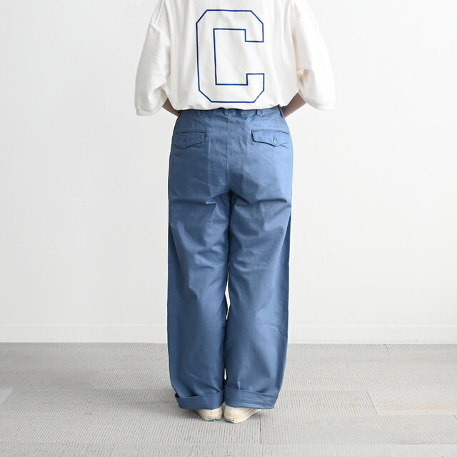 ■ブルーグレー(身長160cm、着用サイズS)