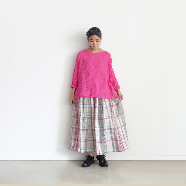 Model 158cm、Pink 着用
