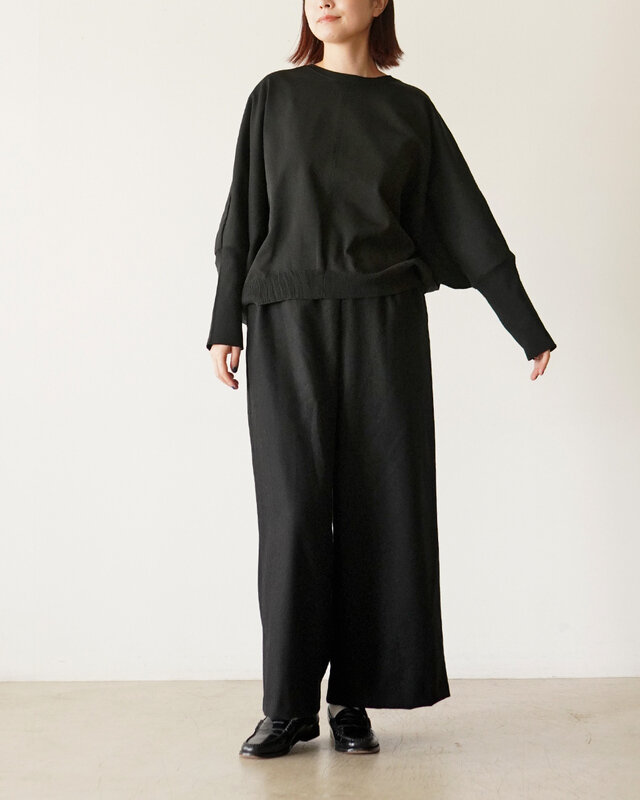 Model 160cm
着用アイテム - black(col.99)