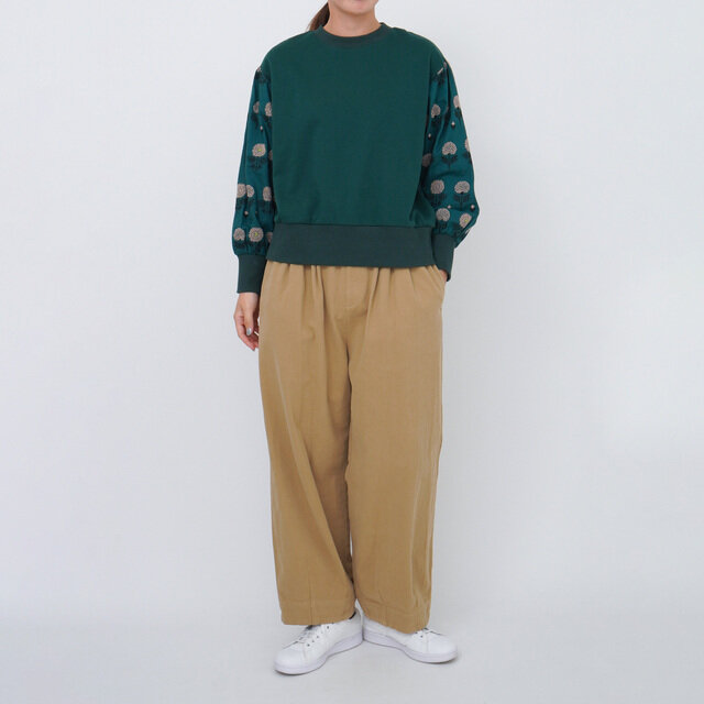 green / model : 168cm