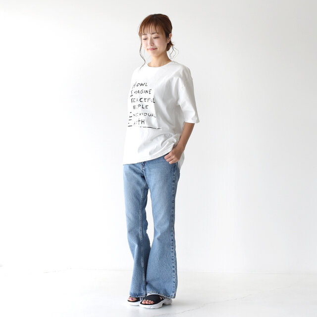 モデル: 162cm / 43kg
color:black×white / size:23.5cm