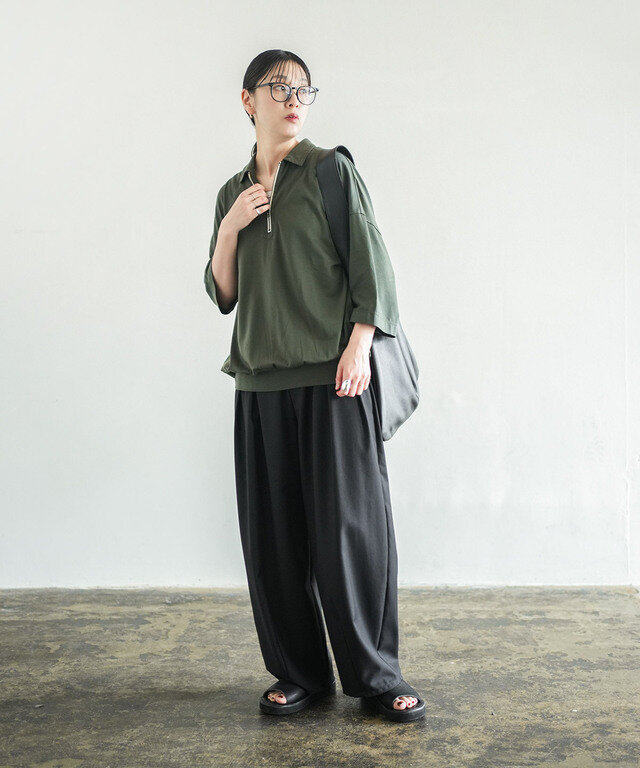 身長:165cm / 着用カラー:84 Olive / 着用サイズ:4