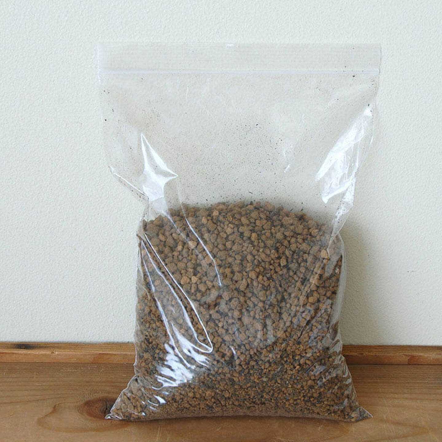 Solxsol 多肉植物用の土オリジナルブレンド Solxsol ソルバイソル キナリノモール Solxsol 多肉植物用の土オリジナルブレンド Solxsol ソルバイソル キナリノモール