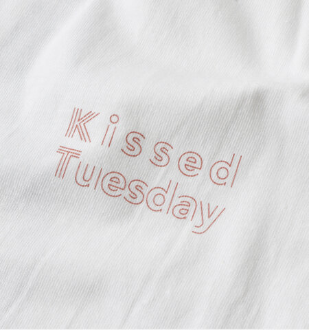 EEL｜コットン プリント Tシャツ “Kissed Tuesday × ヒラノトシユキ” e-23530a-yh